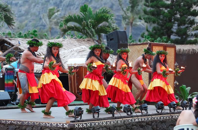Luau dancers